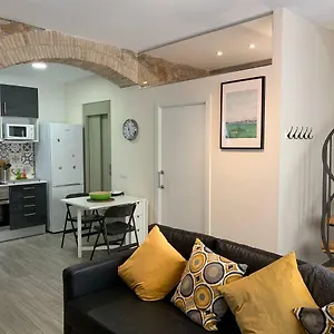https://casa-de-piedra-adaptada-en-lescala.topcostabravahotels.com